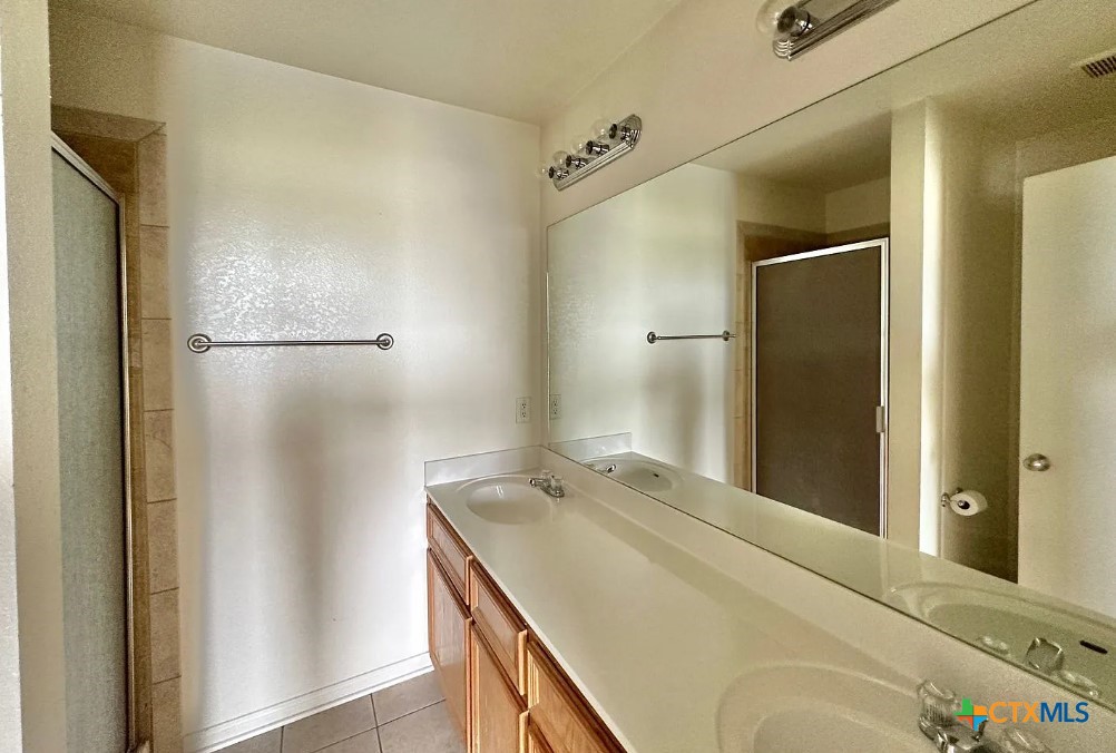 1401 Chips Drive A Property Photo 13