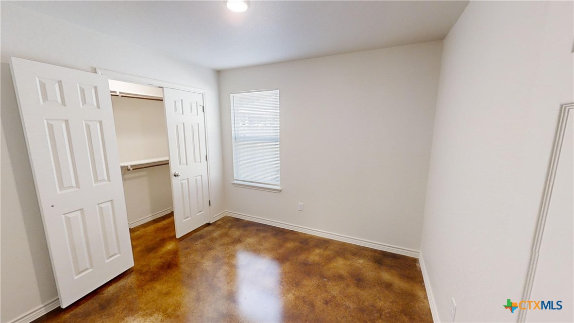 210 E Washington Avenue B Property Photo 15