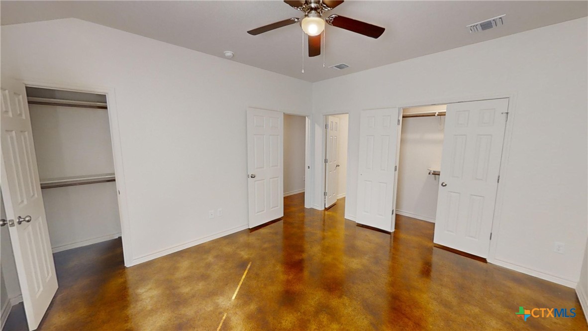 210 E Washington Avenue B Property Photo 19
