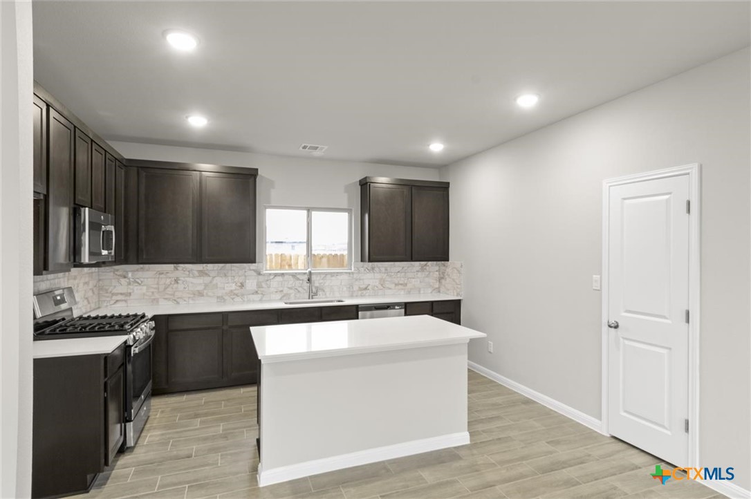 12433 Sea Gull Way Property Photo 16