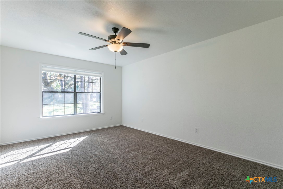 5609 E Lakeshore Drive Property Photo 14