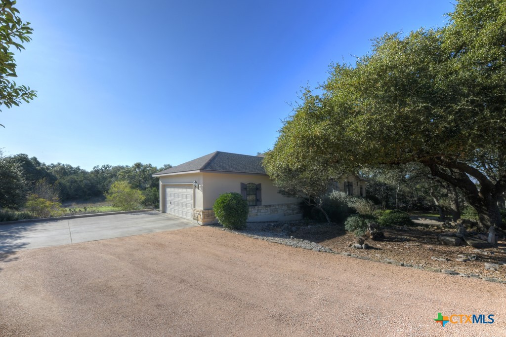129 Iron Horse Property Photo 3