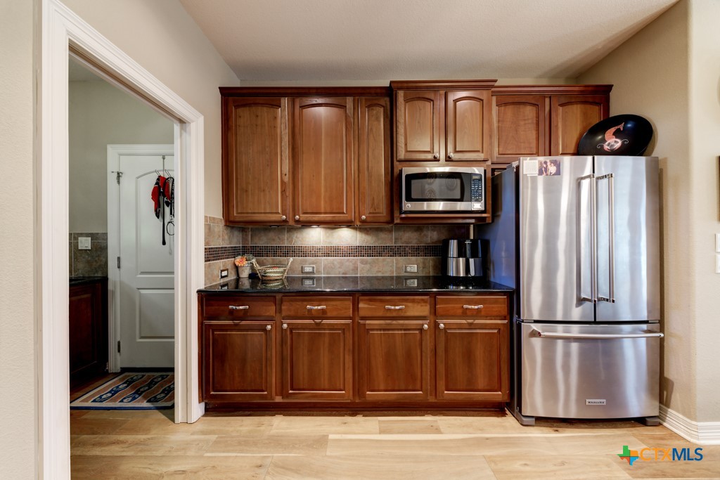129 Iron Horse Property Photo 15