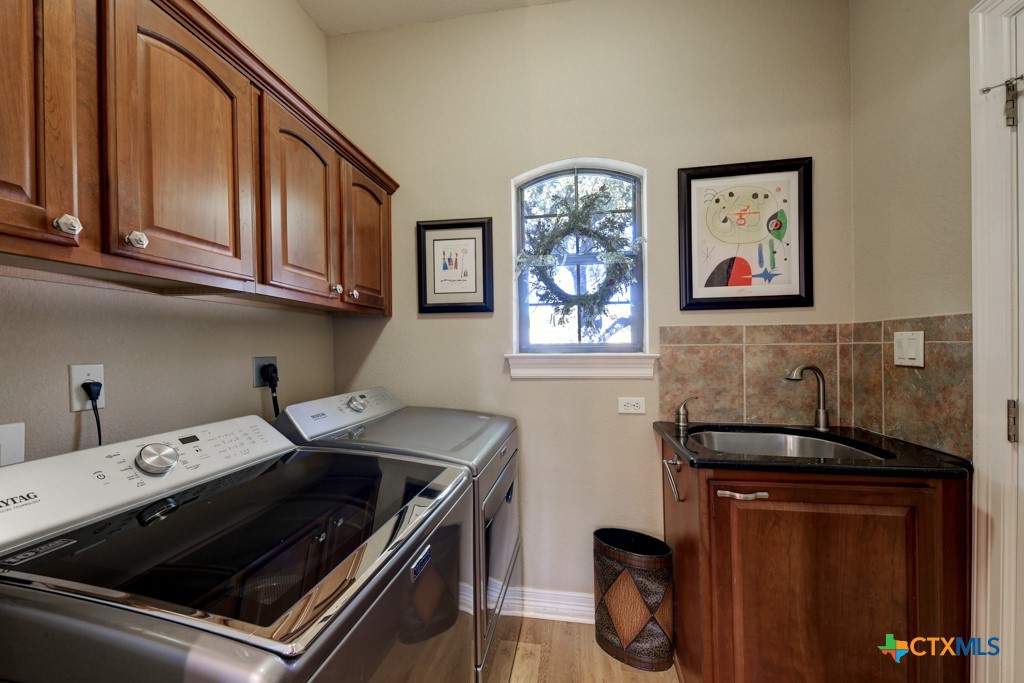 129 Iron Horse Property Photo 16