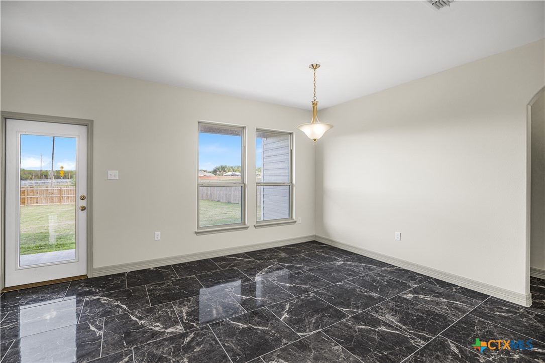 2010 Seguin Avenue Property Photo 15