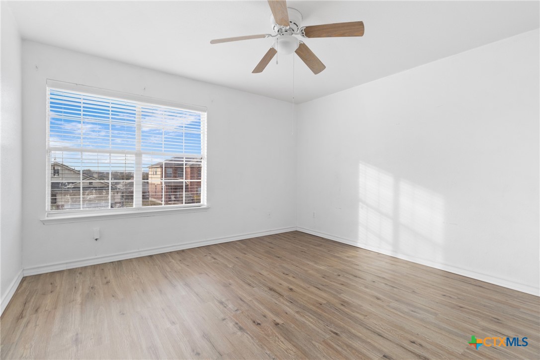 6204 Taree Loop Property Photo 15