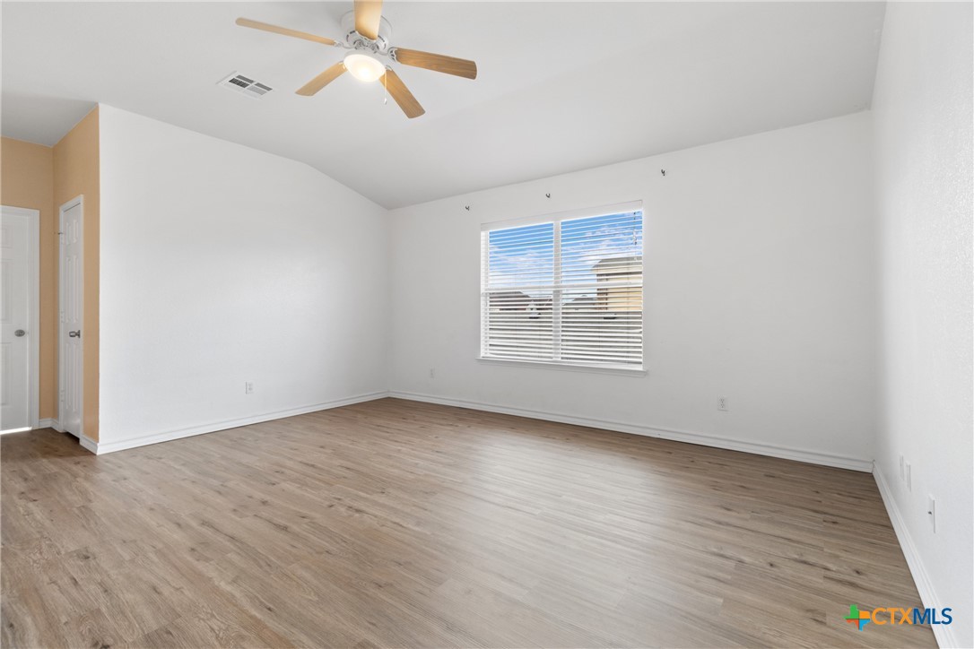 6204 Taree Loop Property Photo 17