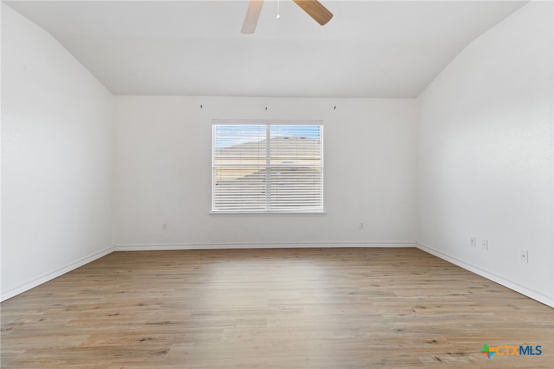 6204 Taree Loop Property Photo 19