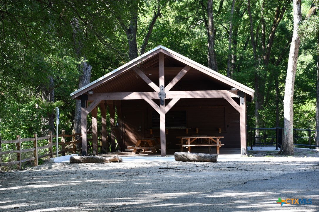6013 Hamlet Drive Property Photo 14