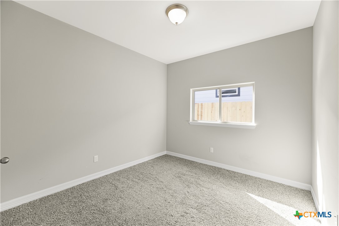 103 Giacomo Drive Property Photo 6