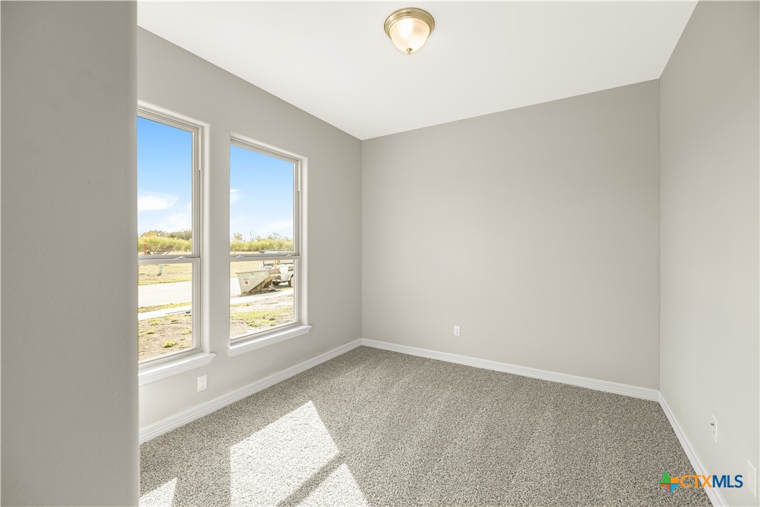 103 Giacomo Drive Property Photo 8