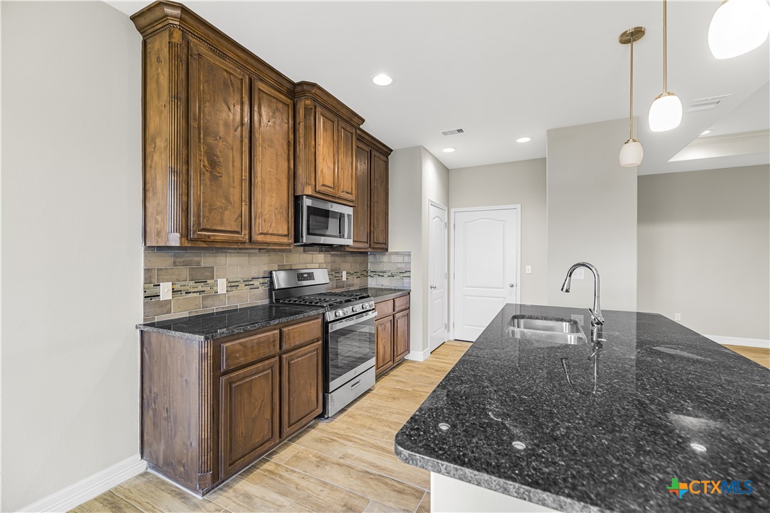 103 Giacomo Drive Property Photo 11