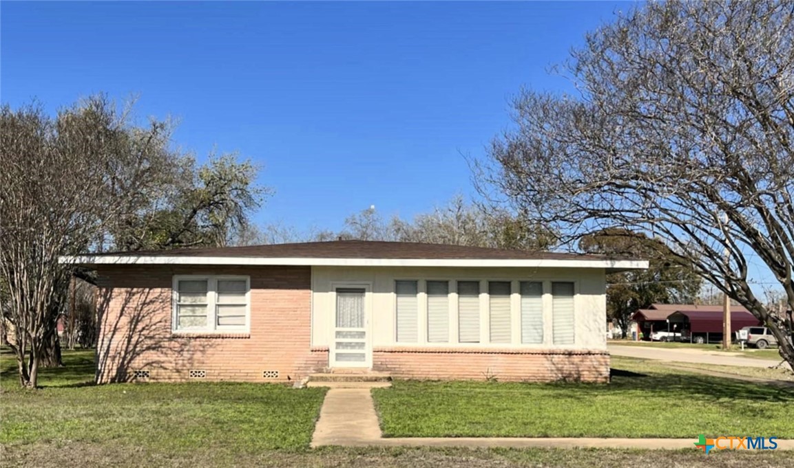 500 N Texas Avenue Property Photo 3
