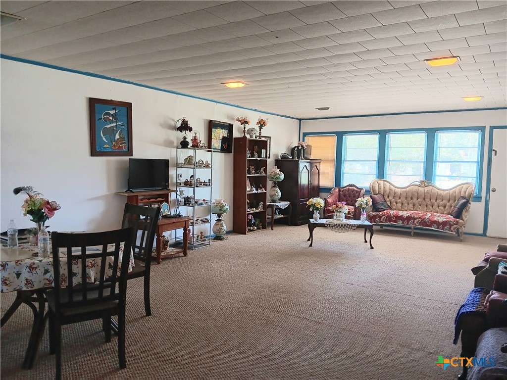500 N Texas Avenue Property Photo 4