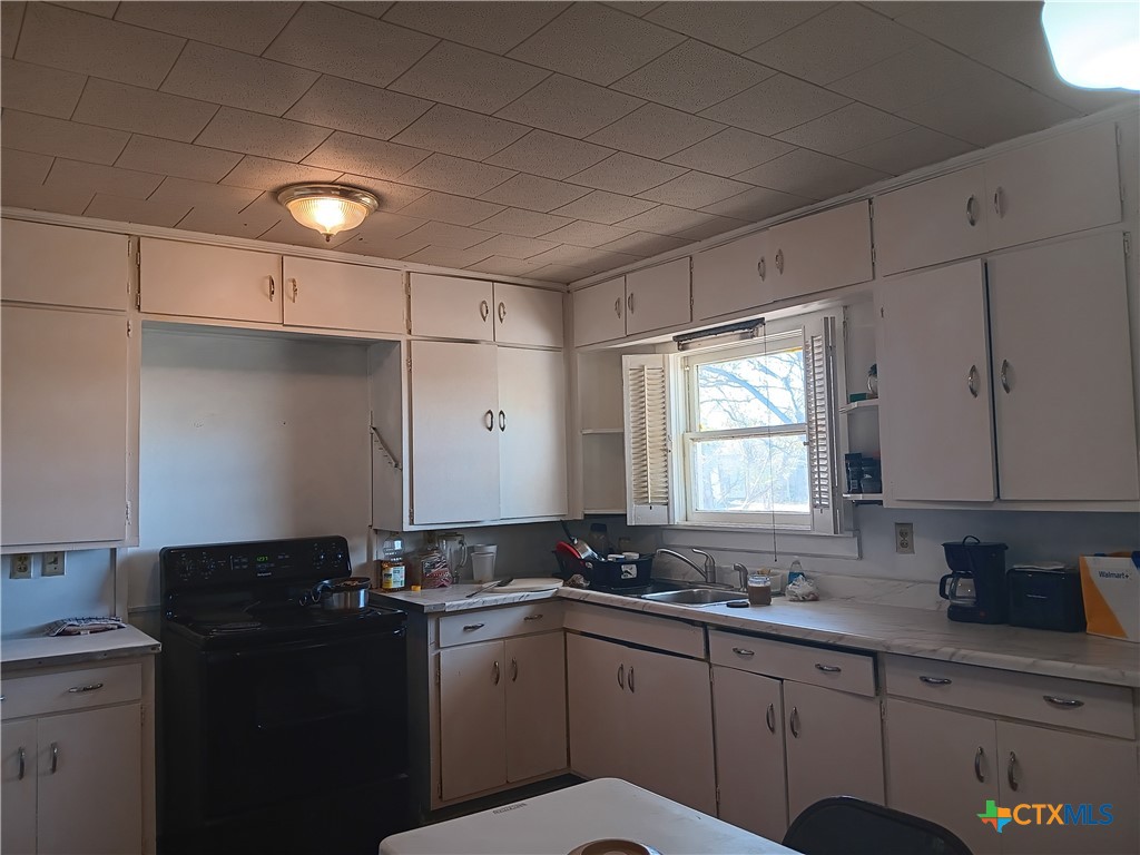 500 N Texas Avenue Property Photo 17