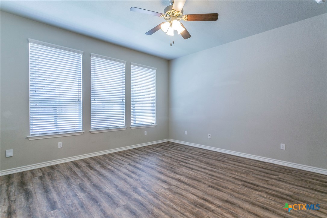 607 Westfield Boulevard Property Photo 2