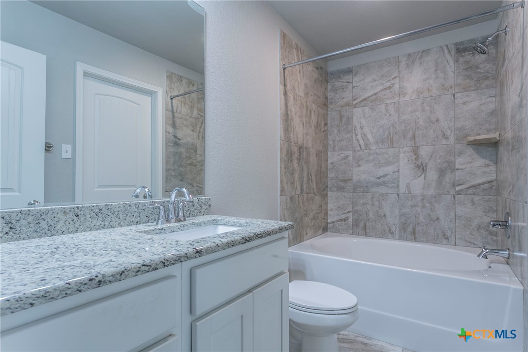 607 Westfield Boulevard Property Photo 7
