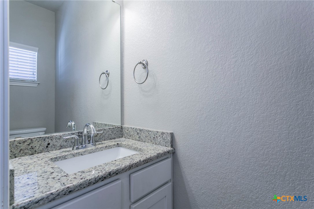 607 Westfield Boulevard Property Photo 11