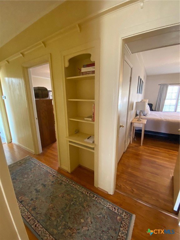 606 College Street Property Photo 25