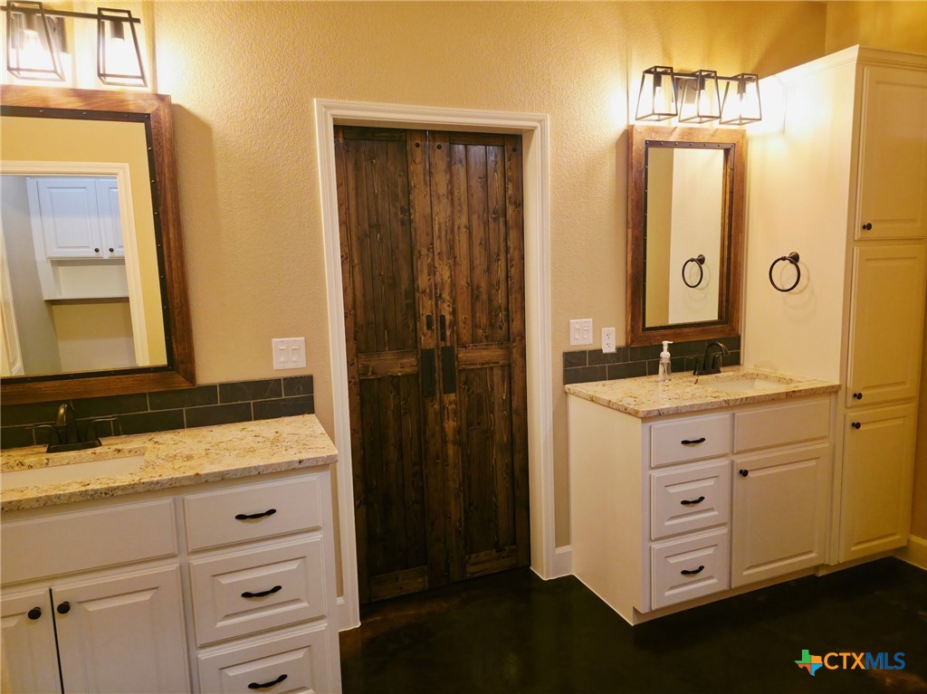 114 Overlook Trail Property Photo 23