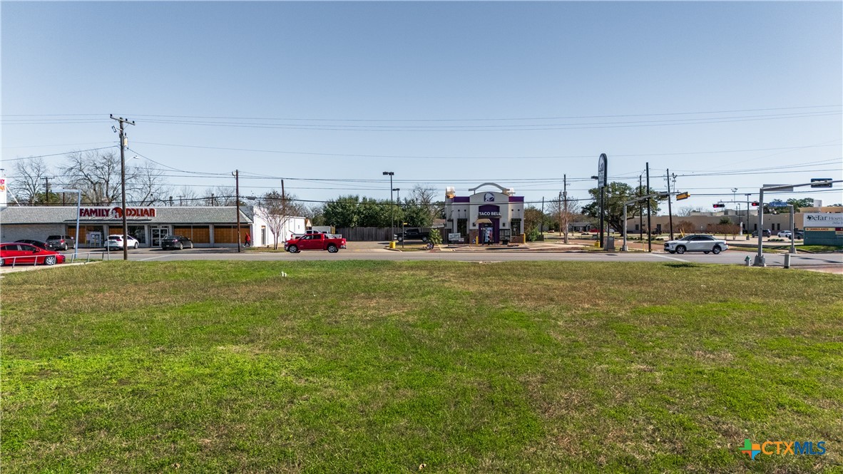 1601 N Navarro Street Property Photo 9