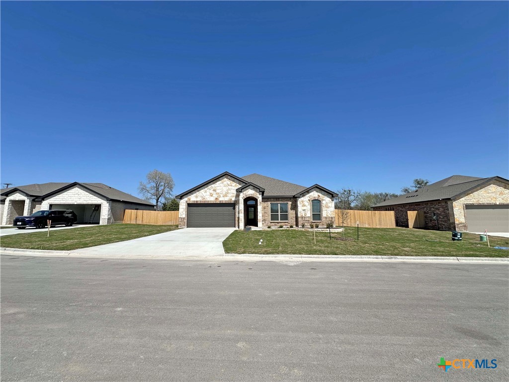 137 Lasso Loop Property Photo 1