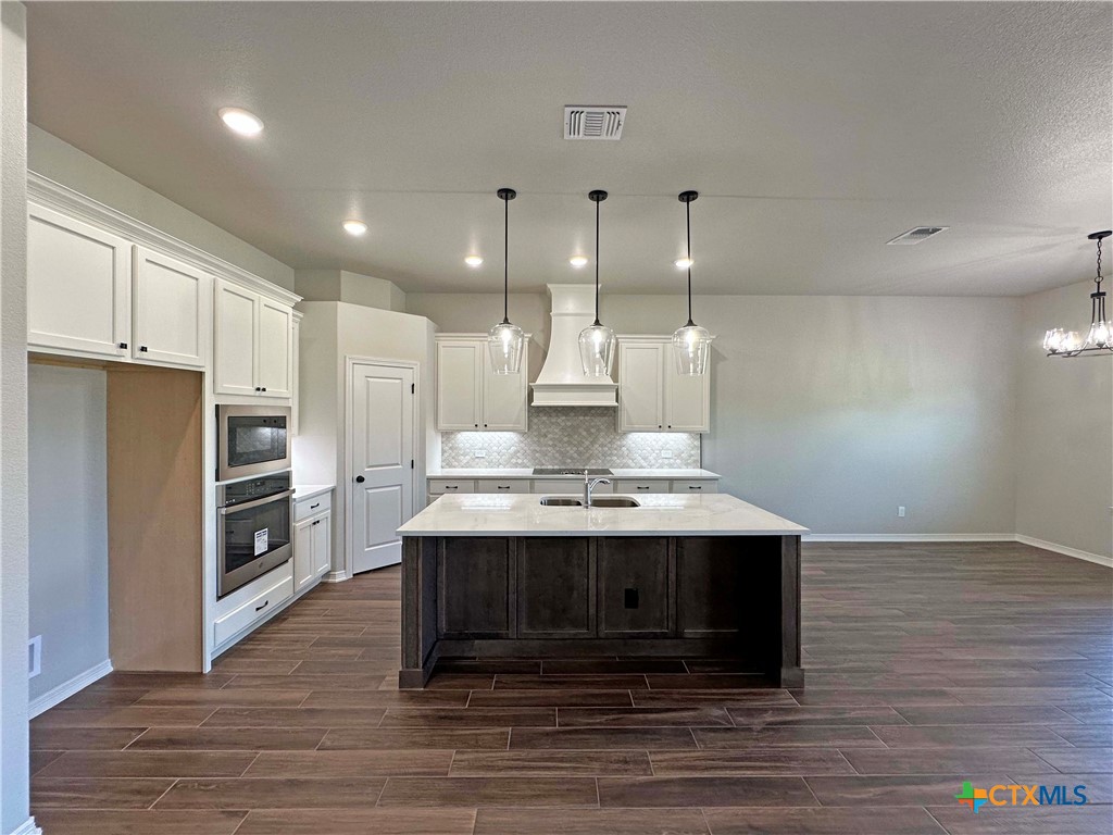 137 Lasso Loop Property Photo 7
