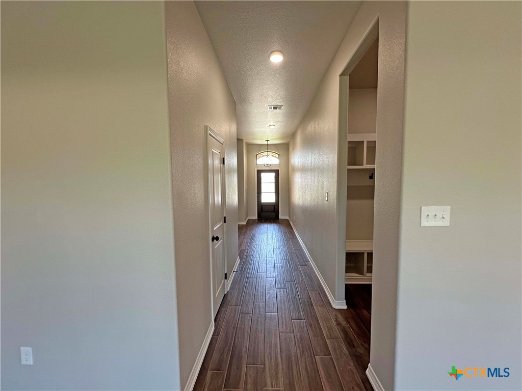 137 Lasso Loop Property Photo 11