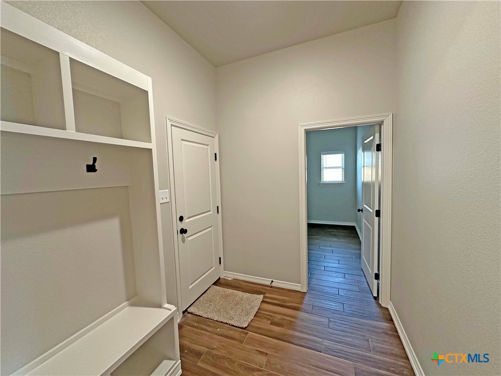 137 Lasso Loop Property Photo 13