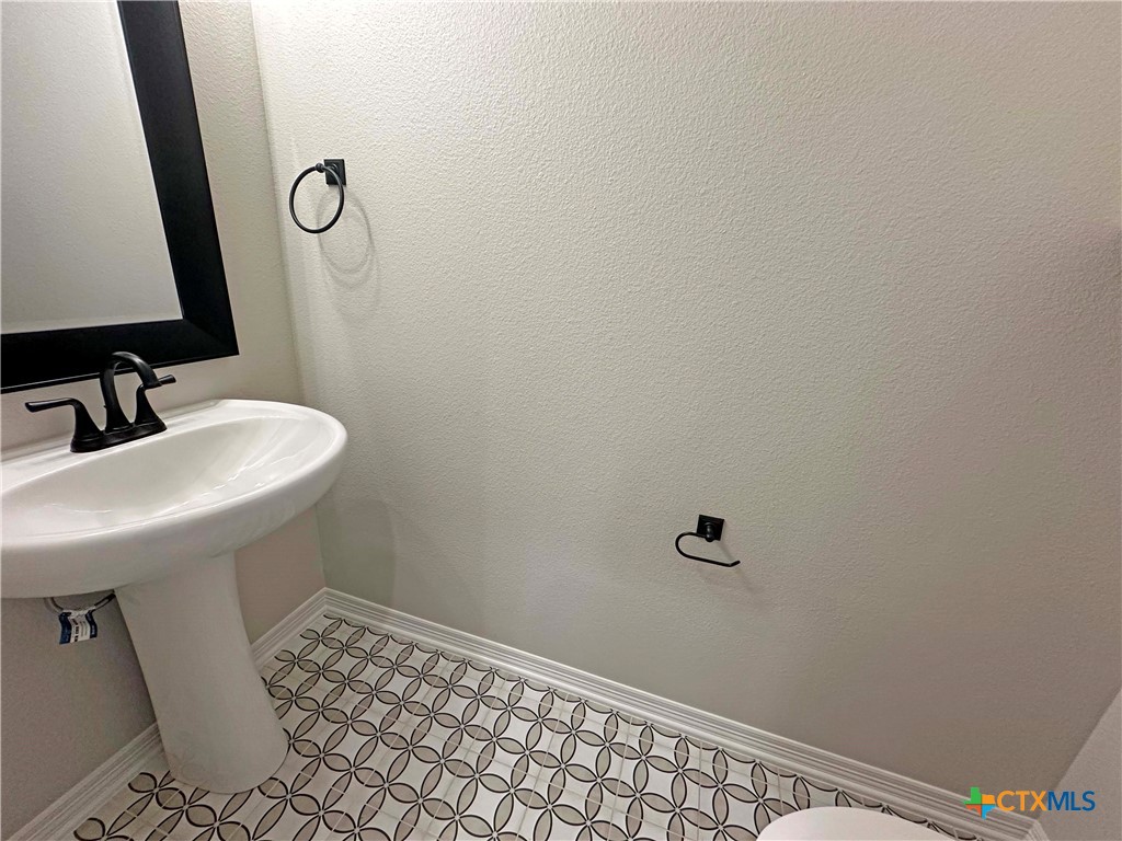 137 Lasso Loop Property Photo 15