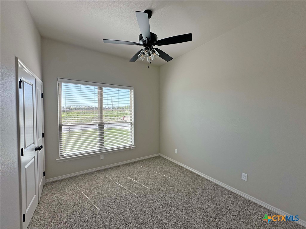 137 Lasso Loop Property Photo 17