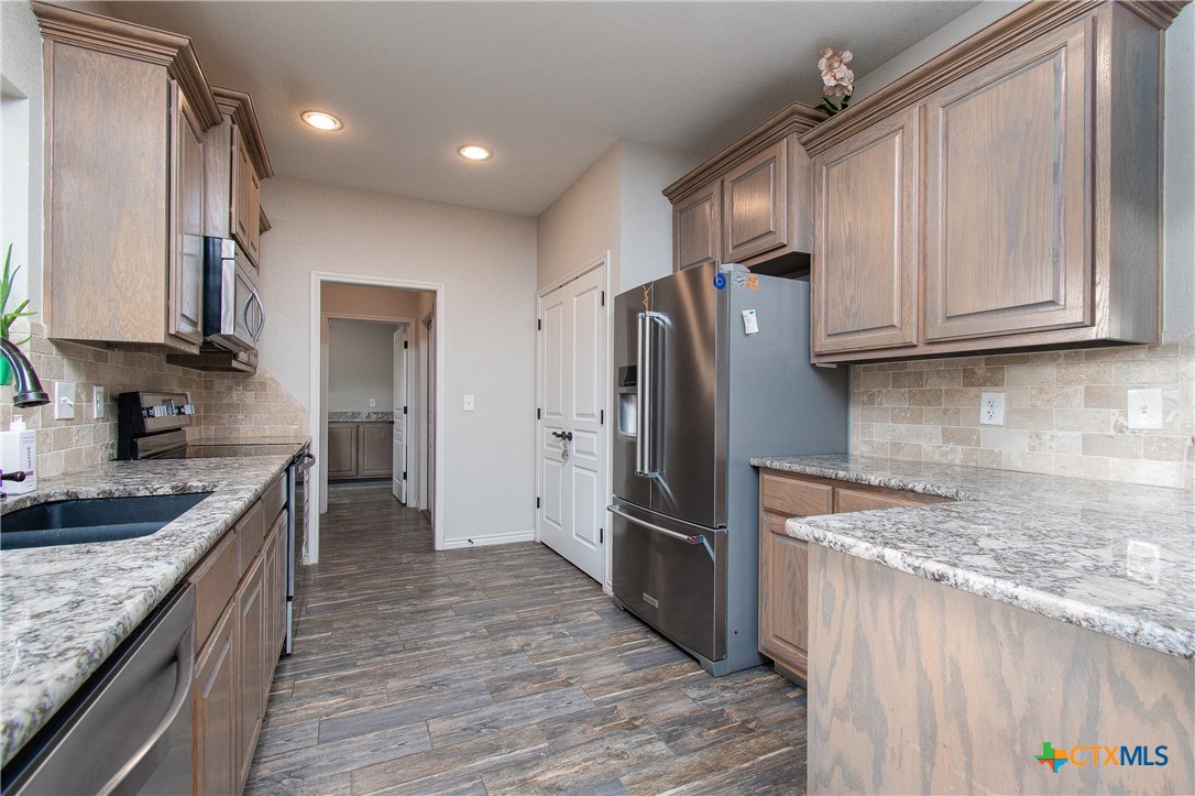 2212 Teton Avenue Property Photo 8