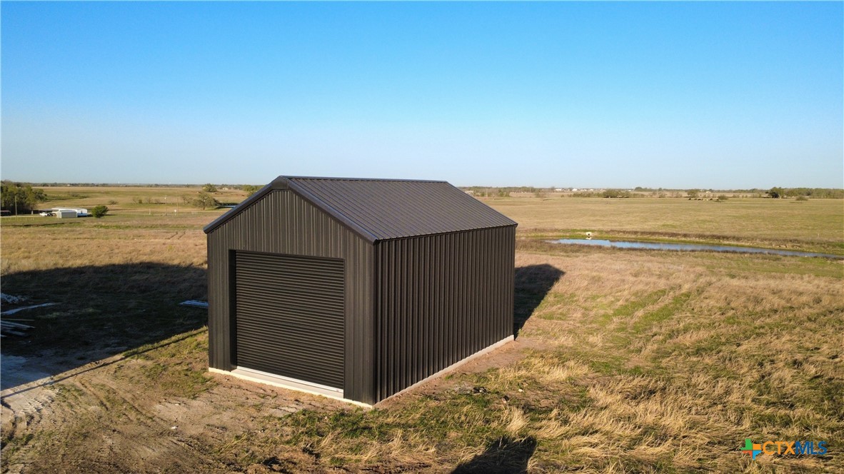 16042 Honey Ridge Drive Property Photo 4