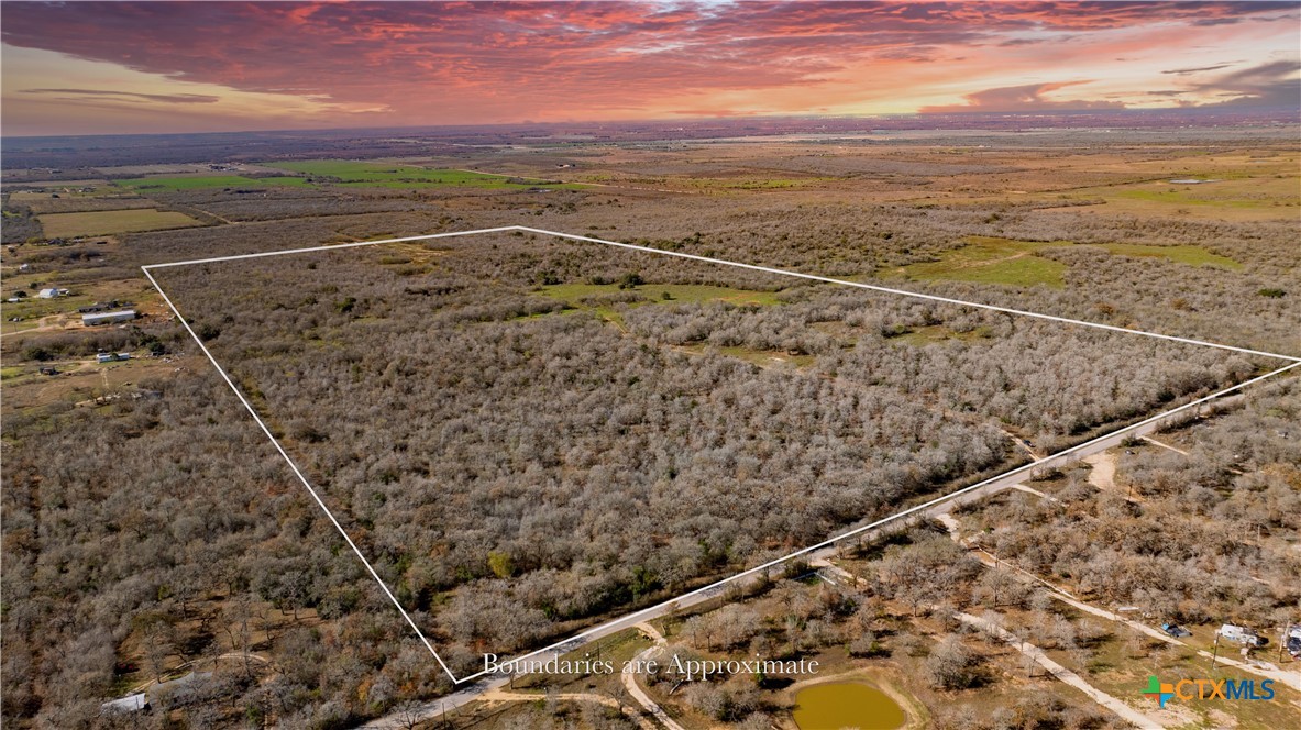 399 Seals Creek Road Property Photo 1
