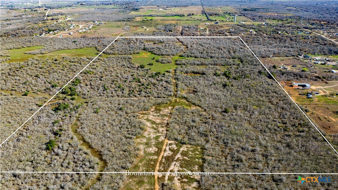 399 Seals Creek Road Property Photo 3