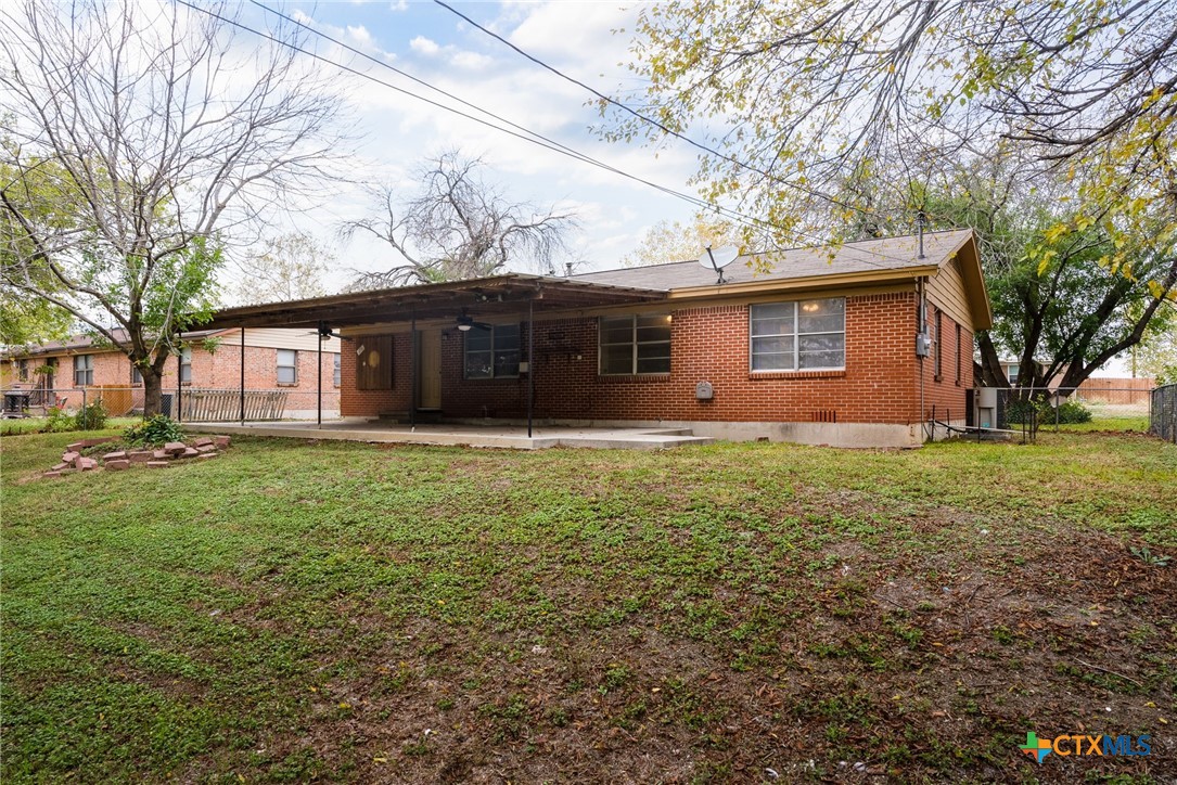 110 North Drive Property Photo 18