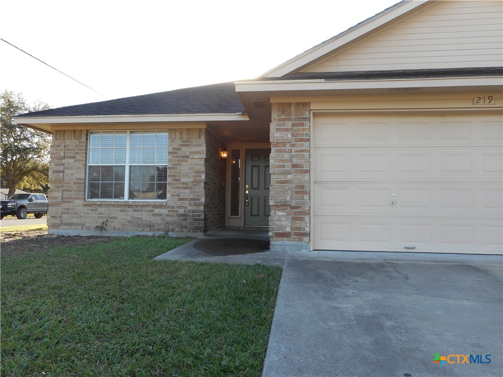 219 Belmoor Lane Property Photo 2