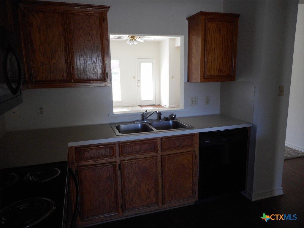219 Belmoor Lane Property Photo 5