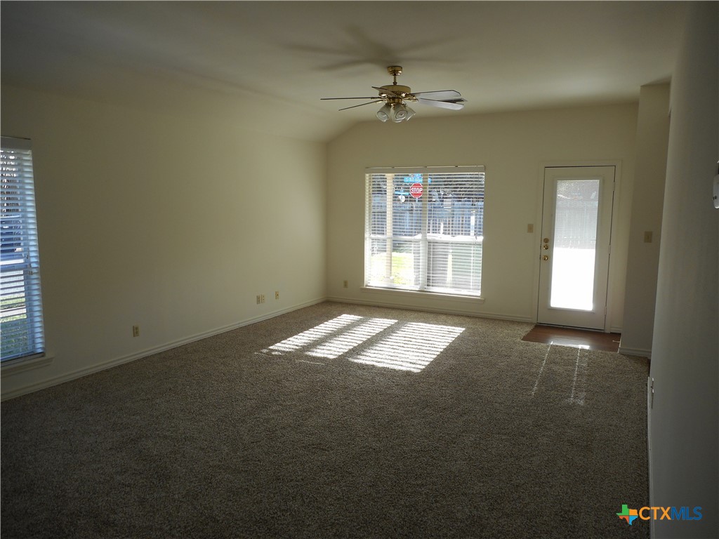 219 Belmoor Lane Property Photo 8
