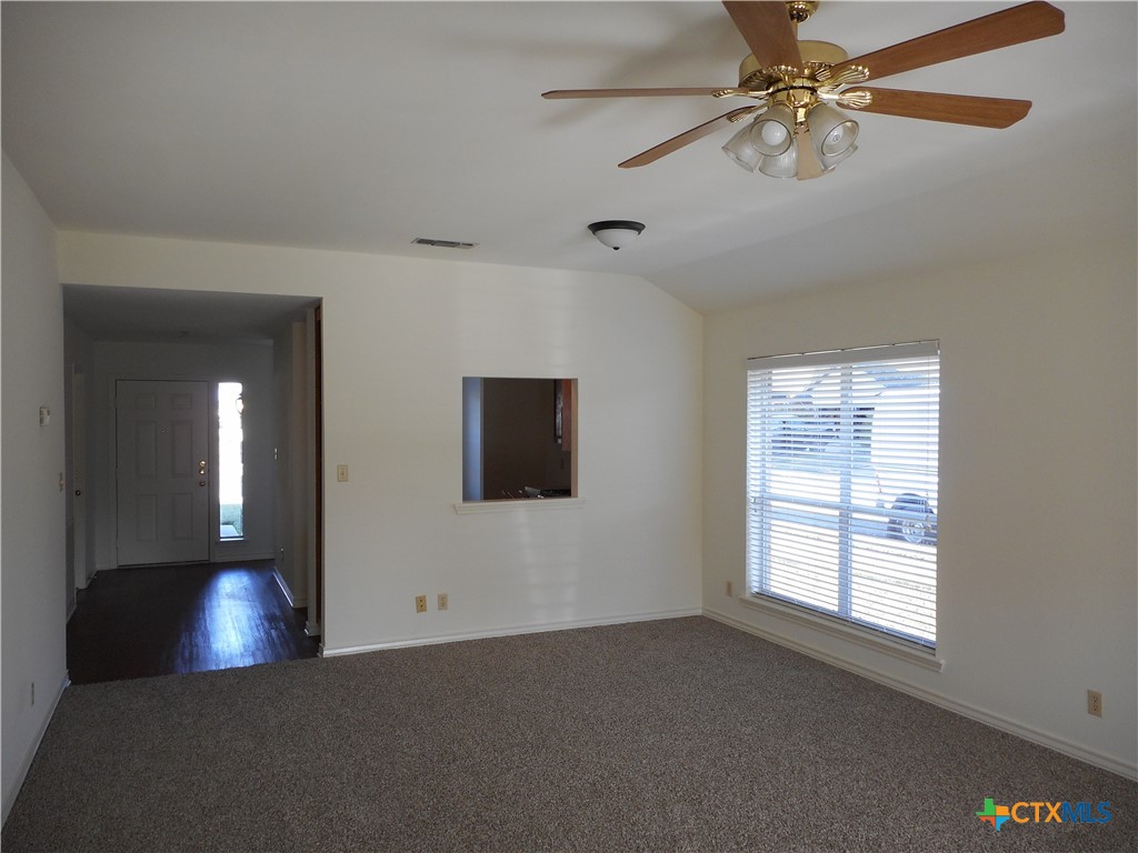 219 Belmoor Lane Property Photo 9