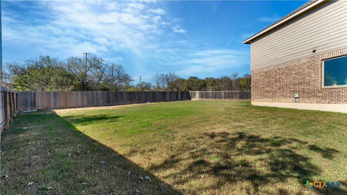 5613 Cross Over Road Property Photo 8
