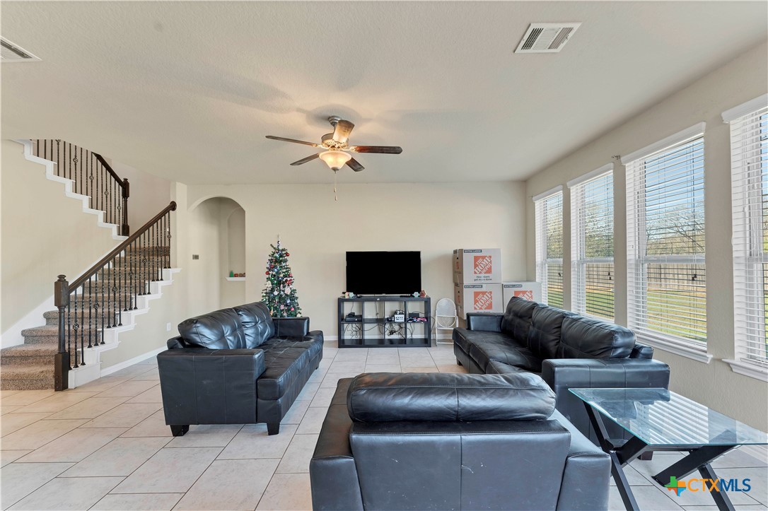 5613 Cross Over Road Property Photo 13