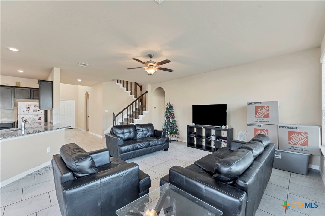 5613 Cross Over Road Property Photo 14
