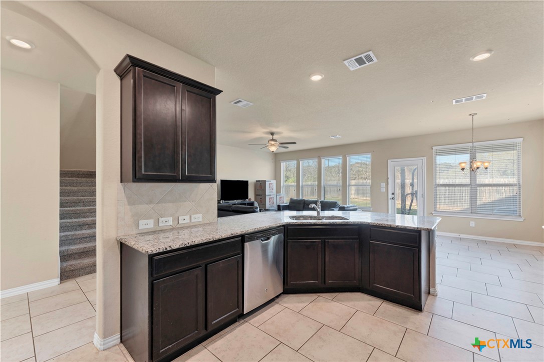 5613 Cross Over Road Property Photo 22