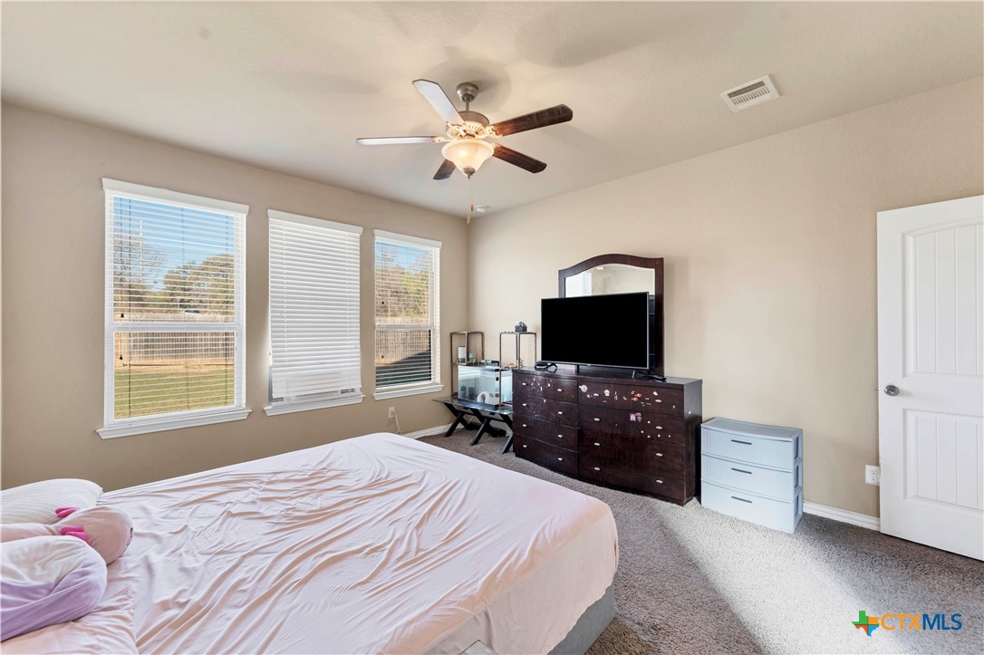 5613 Cross Over Road Property Photo 32