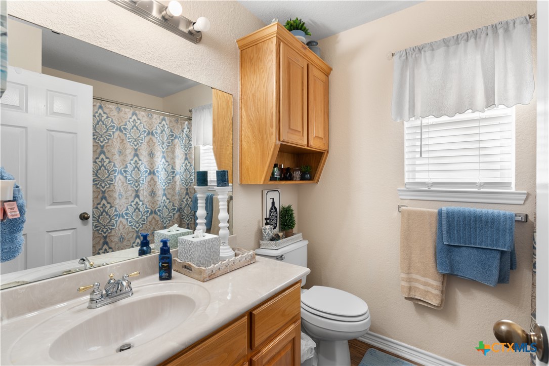 1425 Moccasin Bend Road Property Photo 26