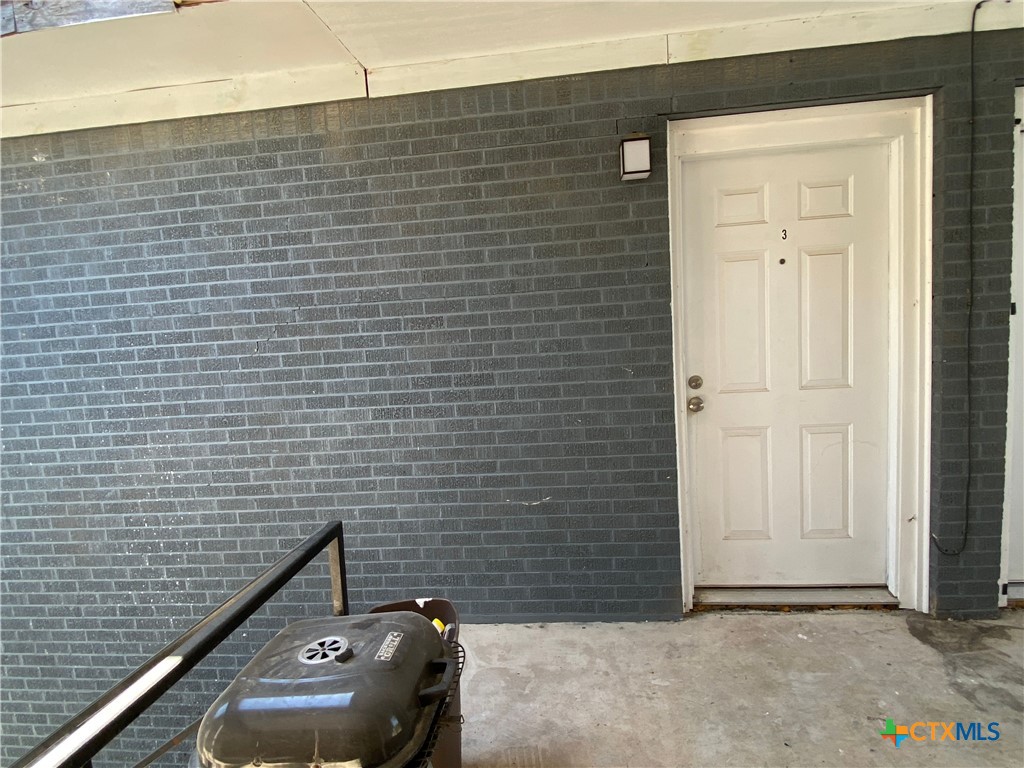 416 E Dunn Street 3 Property Photo 1