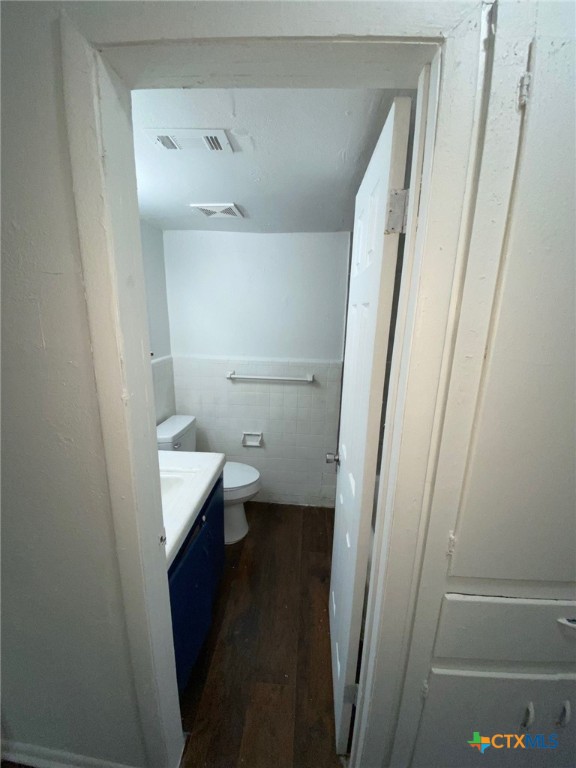 416 E Dunn Street 3 Property Photo 3