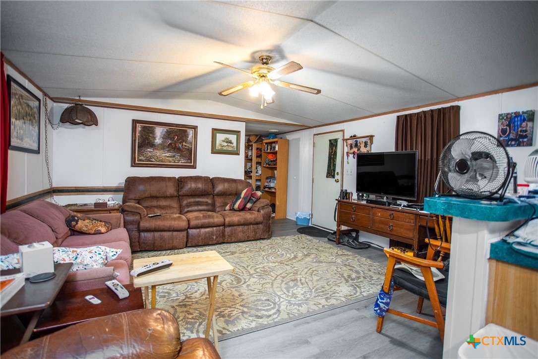 000 Cr376 Property Photo 28