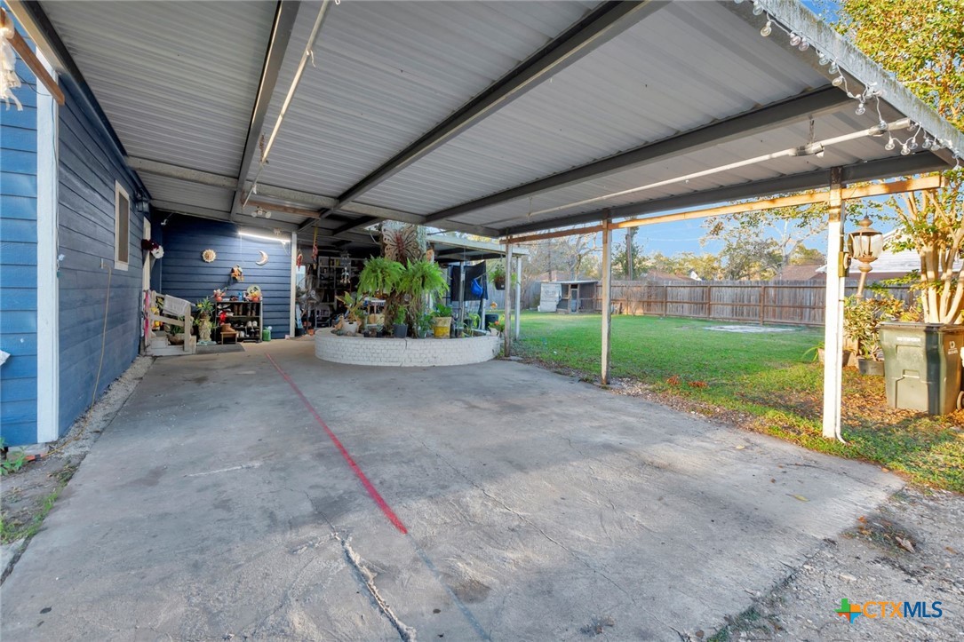 411 S Washington Property Photo 41